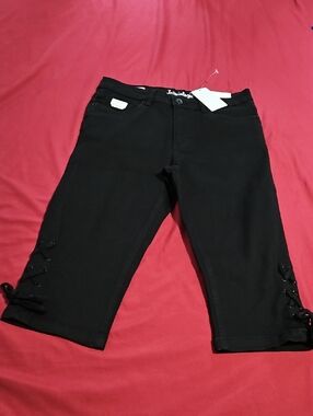 Black Women's Capri Jeans with Lace-Up Hem